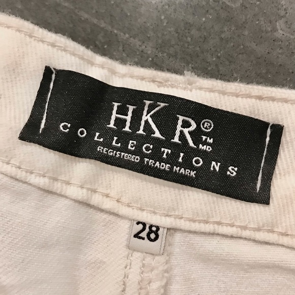HKR Collection White Jean Shorts Flowers on Pockets - Picture 4 of 4